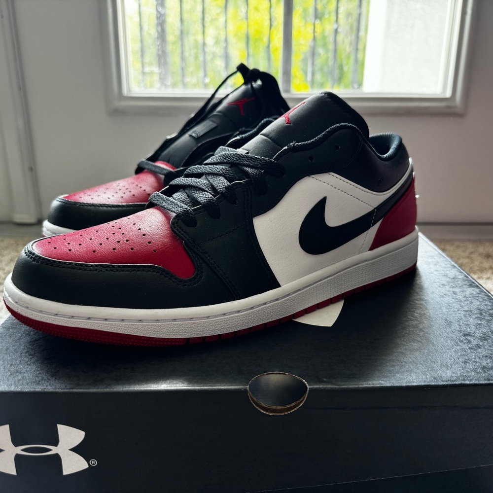 Air Jordan 1 Low bred toe